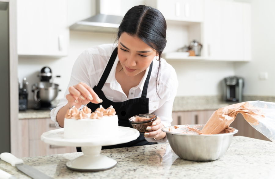 A Journey Through Cake Decorating Techniques