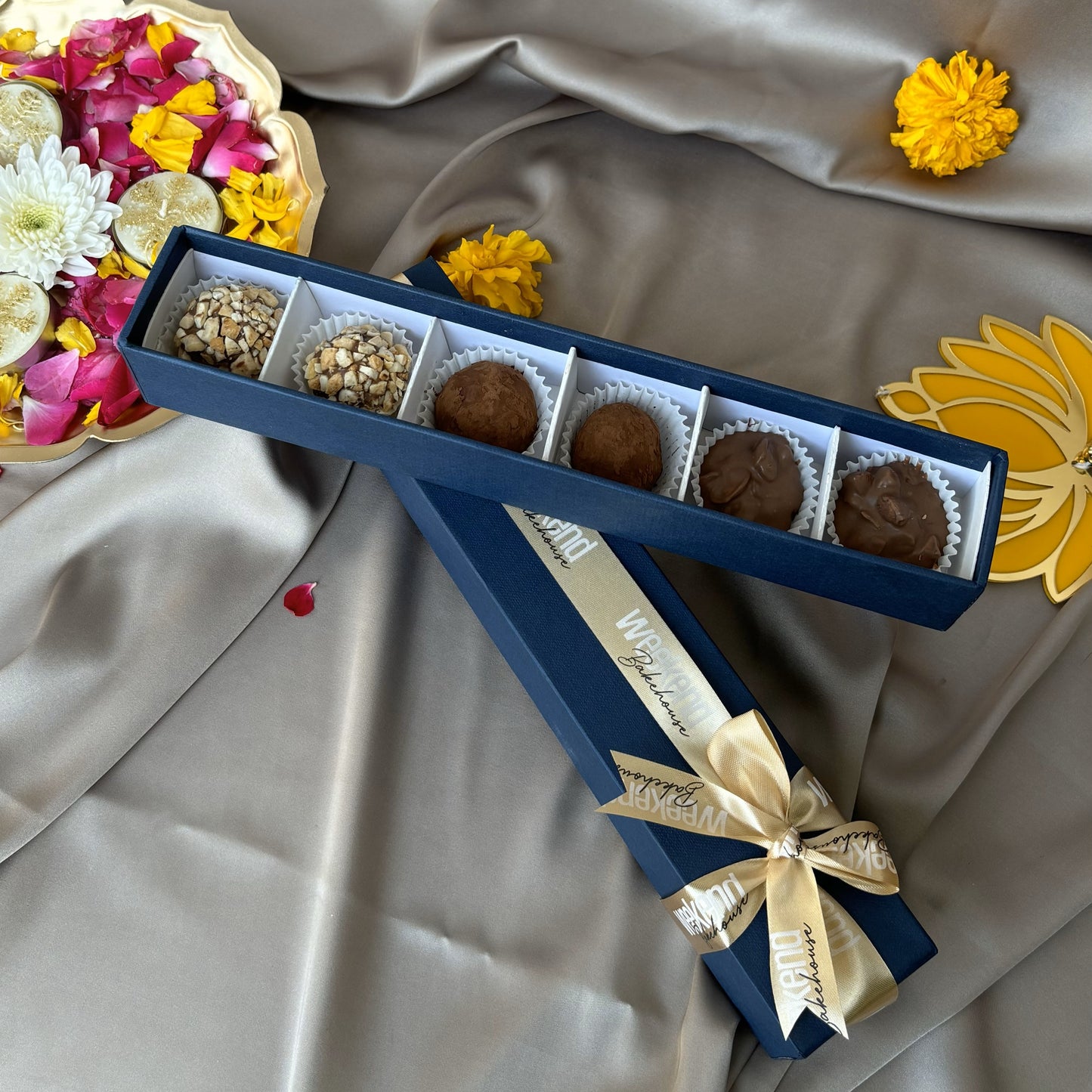 Luxury Chocolate Box (6pcs)